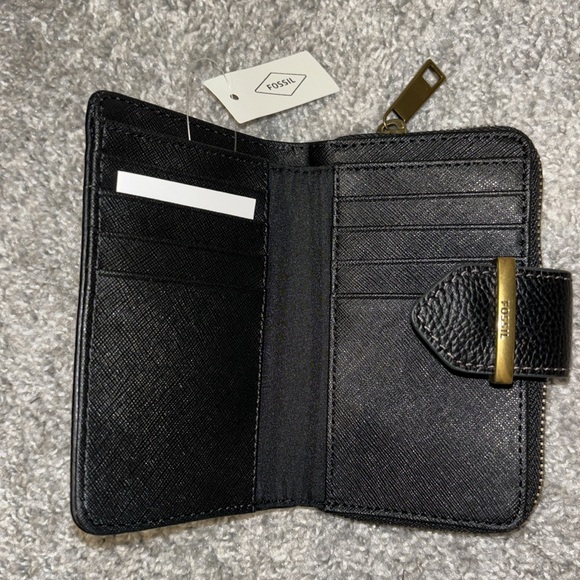 Fossil wallet- new with tags - Picture 2 of 3
